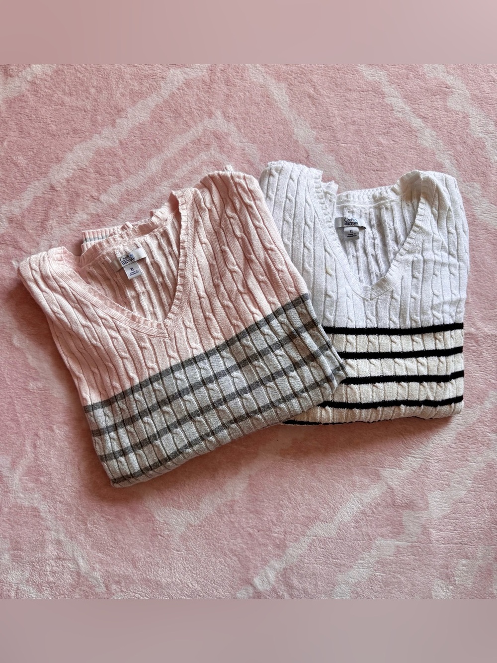XL Croft & Barrow Set of 2 Lightweight V Neck Sweaters pink/gray/beige/white